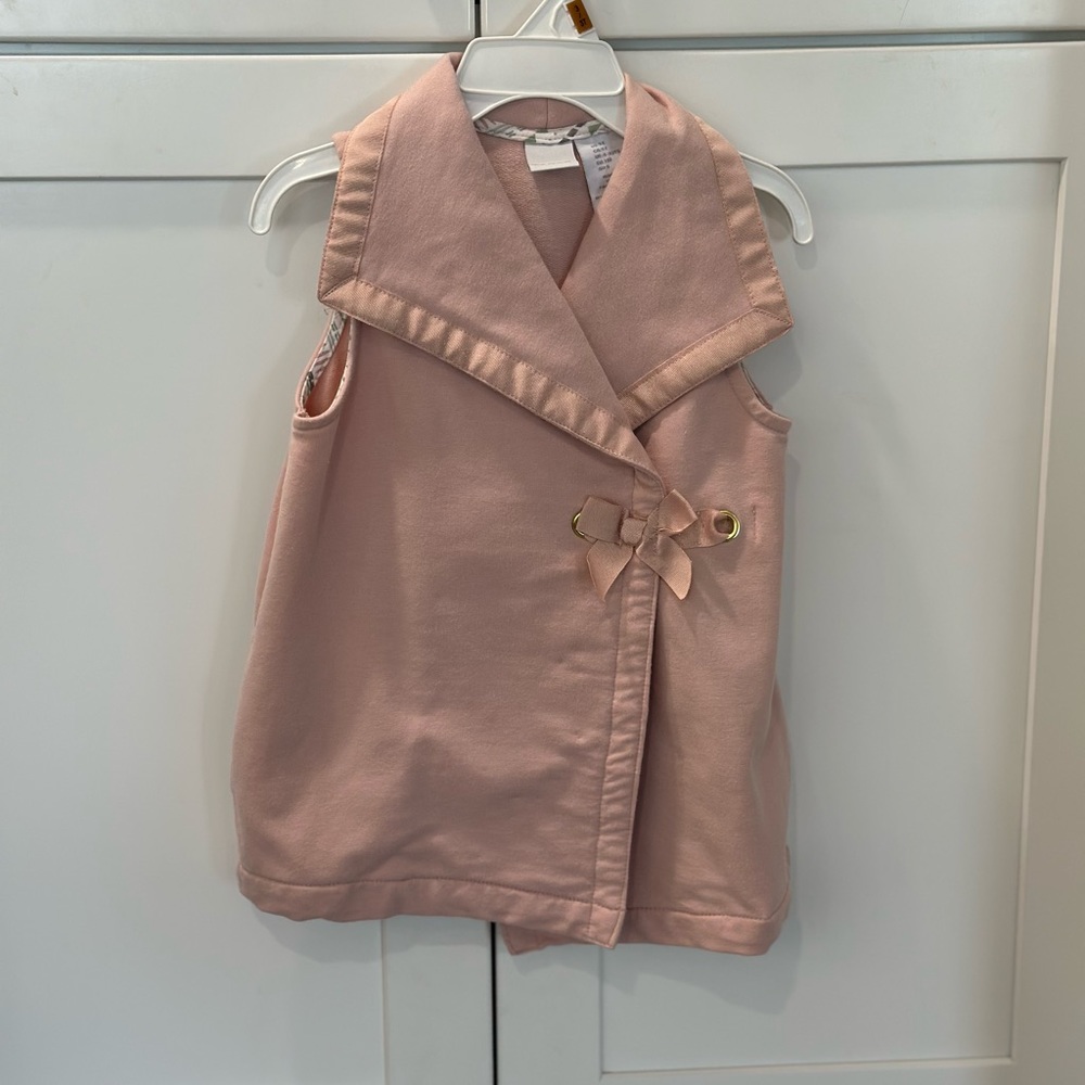 Light pink vest ✨